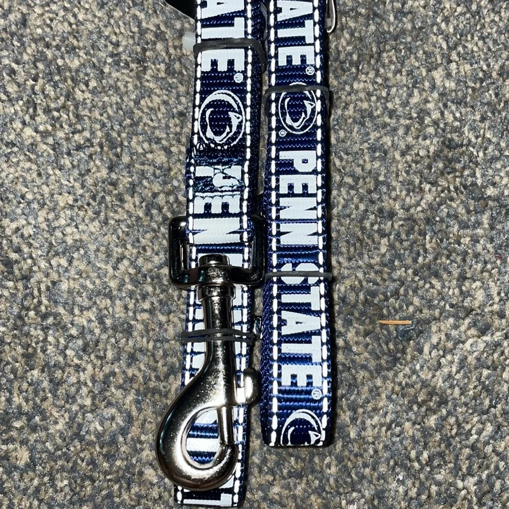 Penn State Nittany Lions Navy & White Reflective Dog Leash